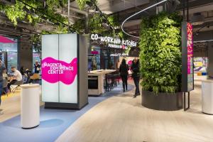 MAGENTA EXPERIENCE CENTER