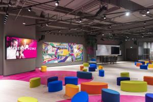 MAGENTA EXPERIENCE CENTER