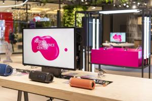 MAGENTA EXPERIENCE CENTER