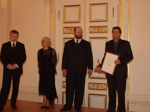 Cena jakost 2004